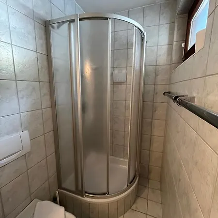 アパート Und Therme 2 *